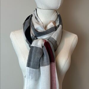 Chic Multicolor Plaid Scarf